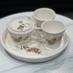 ست پذیرایی سرامیکی طرح گل رز | شامل سینی، ۲ فنجان و قندان درب‌دار | سبک کلاسیک و نوستالژیک - تصویر 2