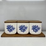 بانکه پانیذ طرح گل آبی درب چوبی مناسب نگهداری ادویه و مواد غذایی - تصویر 2