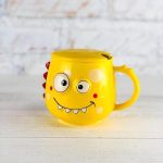 ماگ سرامیکی فانتزی دین‌دین مدل Dino Mug با درب و قاشق – در چهار رنگ شاد و کارتونی | ظرفیت ۲۵۰ میلی‌لیتر - تصویر 3